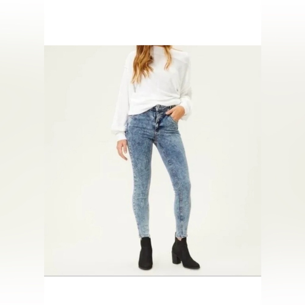 Free People Acid Wash Skinny Jeans 32